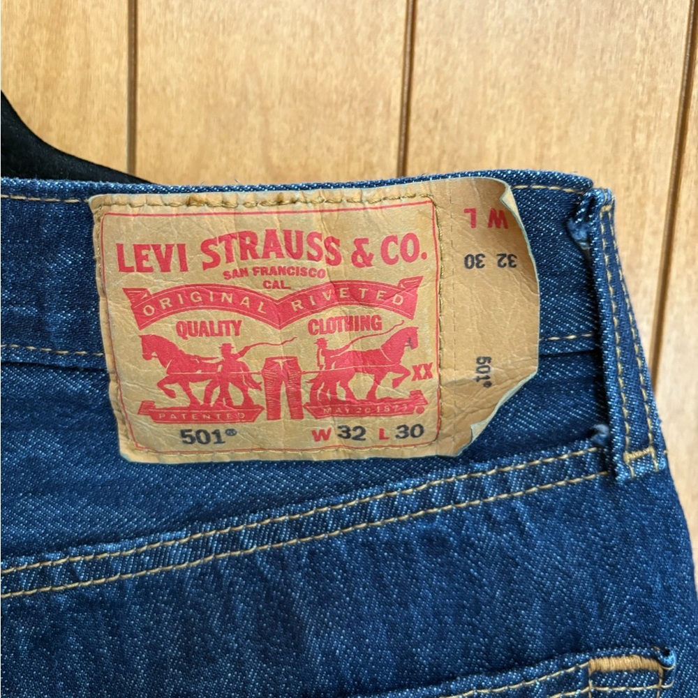 Levi's 501 like new